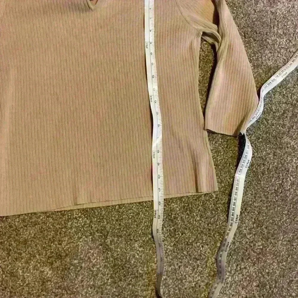 Uniform John Paul Richard tan silk blend sweater - Picture 5 of 7